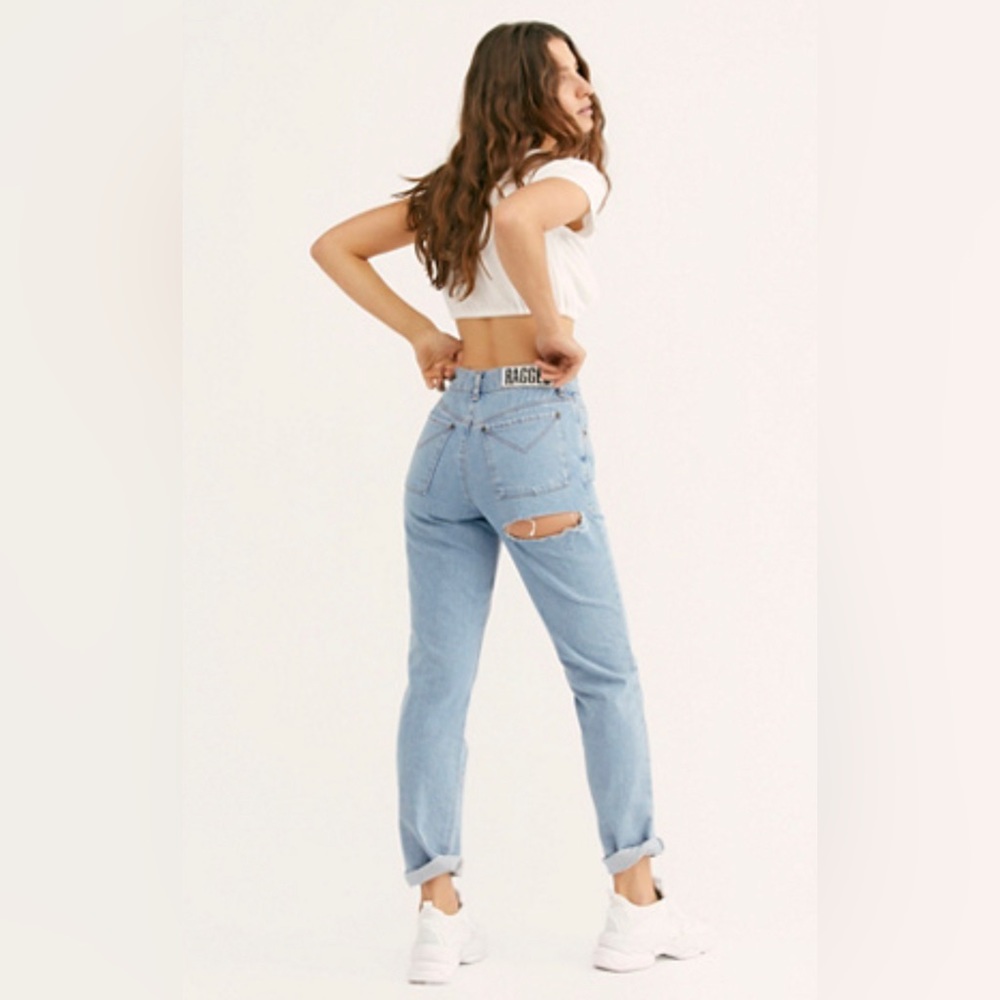 The Ragged Priest Back Slash Mom Jeans